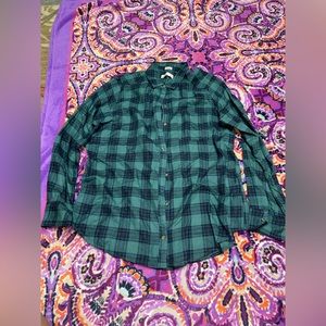 Hollister flannel. Size large.